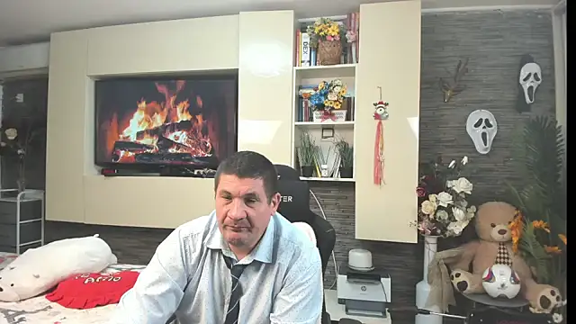Chat +18 de SpartacusDaddy48 ao vivo