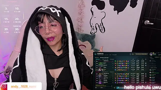Chat +18 de Nami_usagi ao vivo