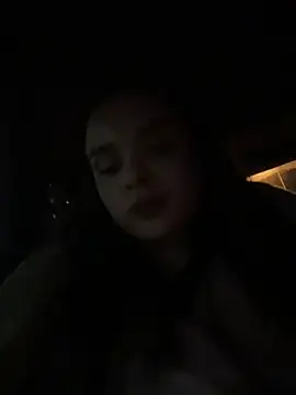 Chat +18 de KristiRich ao vivo