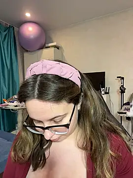 DienkaGreen Live XXX-chat