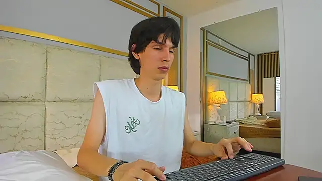 Chat XXX ao vivo de AbyssGaze
