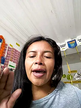 DianaOchoa_'s Live XXX Chat