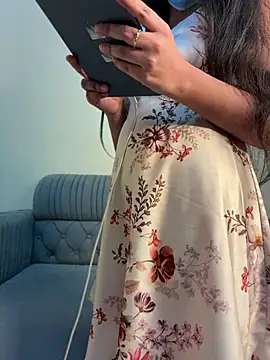 SexyqueenameliyaのライブXXXチャット