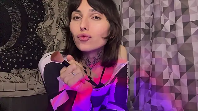 SweetFemBoyy Chat XXX in diretta