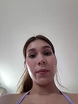 XXX chat uživo modela Nikii__