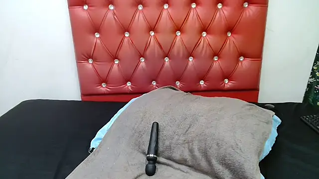 LolaTwerksXX's Live XXX Chat