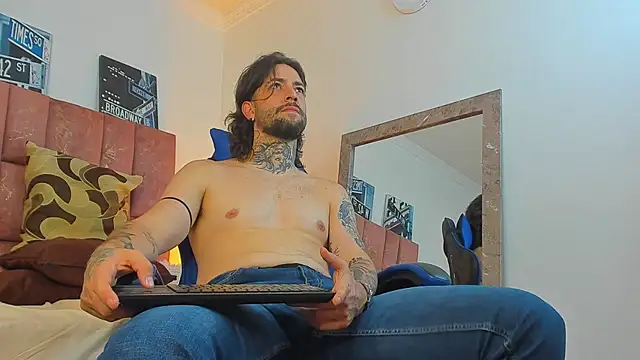 ALPHA_MASTER1 Live XXX-Chat
