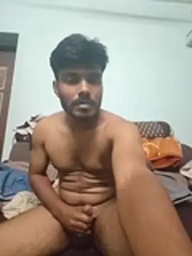 Alphabull4u Adlı Modelin Canlı XXX Sohbeti