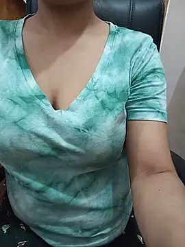 Chat +18 de Tanha18 ao vivo
