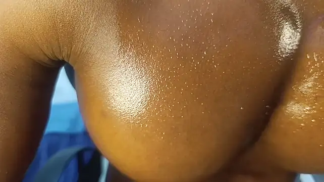 XXX chat uživo modela pecsblack888