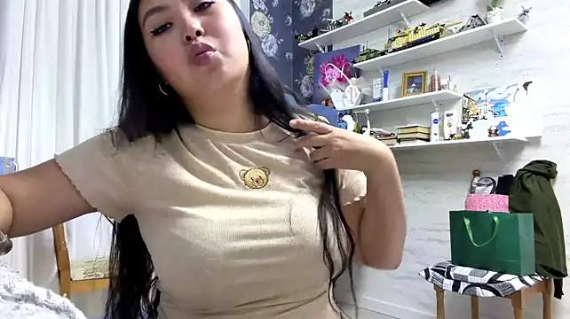 แชท XXX สดของ MiliBella