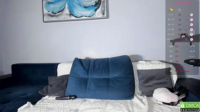 wwildfox's Live XXX Chat
