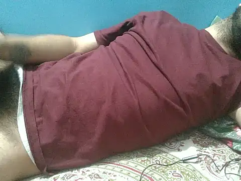 Precumboner Adlı Modelin Canlı XXX Sohbeti