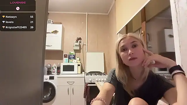 XXX chat uživo modela AngelJeni
