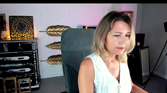 NicoleHitmanのライブXXXチャット