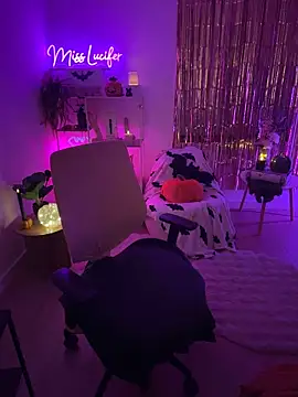 Miss_Lucifer6's Live XXX Chat