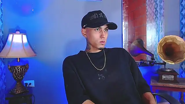 دردشة Liam_lee الجنسية المباشرة