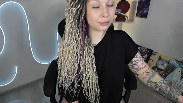 Chat XXX en directo de HoneySallyMoore