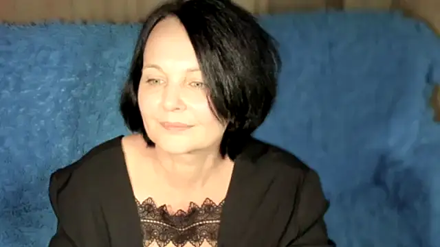 Chat +18 de WitchBlueRose ao vivo
