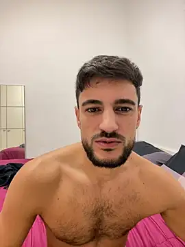 milano01n Live XXX chat