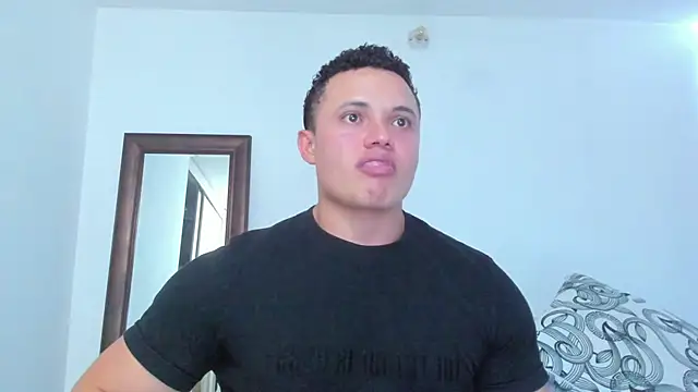 KingLevi01 – Naživo XXX chat