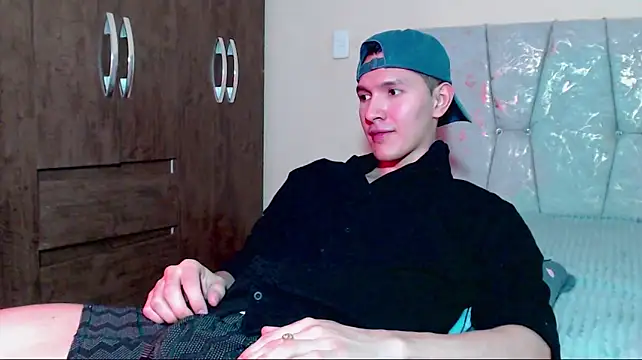 MilanDamian live XXX chat