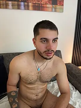AmadeoWild – Naživo XXX chat