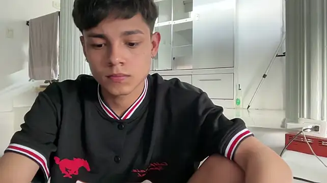 Andy_Belier23のウェブカメラショー