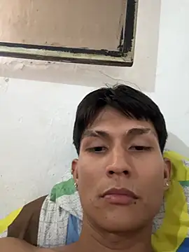 Czat XXX na żywo – Tyler1999