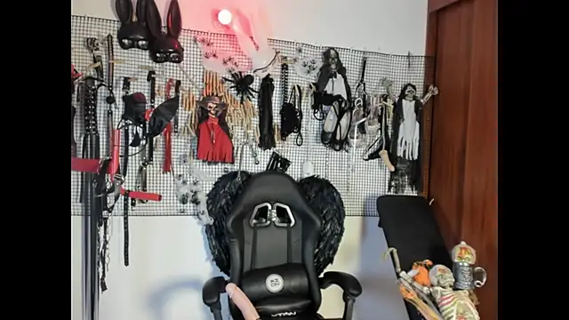 Evil_sammy Live XXX-chat