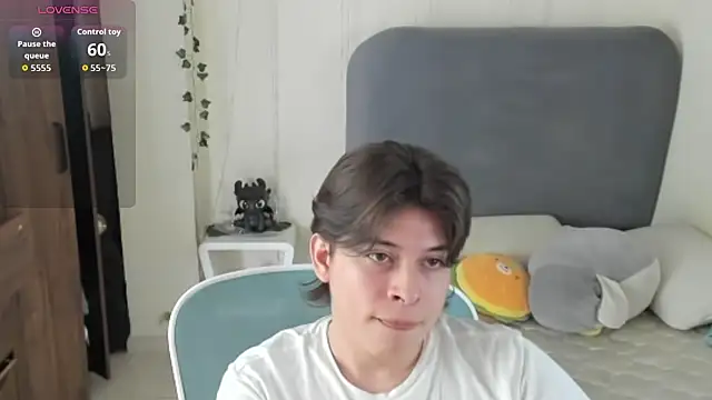 FelixSoftn Live XXX chat