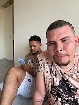 XXX chat uživo modela alejo_jordan28