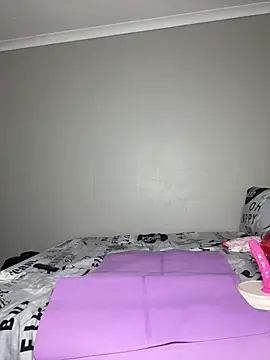 DiamondHaze2 Adlı Modelin Canlı XXX Sohbeti