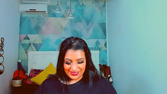 AmyCubes Chat XXX live