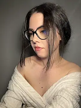 Chat +18 de KaylaLewyss ao vivo