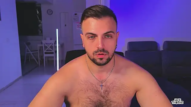 Jace_Thorne Adlı Modelin Canlı XXX Sohbeti