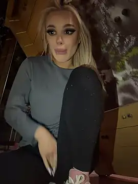 AlyssaFoxx_ live XXX chat