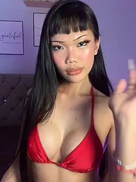 StarLovee Adlı Modelin Canlı XXX Sohbeti