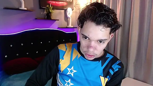 Chat XXX en directo de haku_nayro