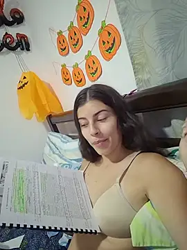XXX chat uživo modela IrisBound