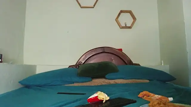 XXX chat uživo modela Monkey_uchiha777