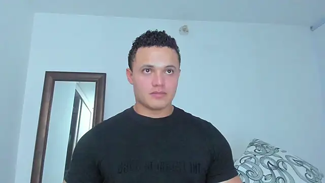 KingLevi01 Live XXX-Chat