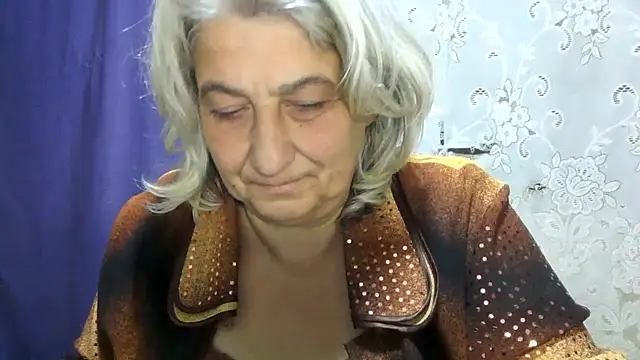 Chat XXX en directo de ExquisiteMature