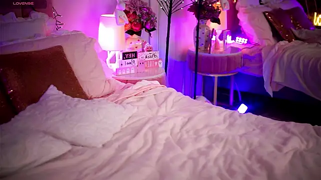 Živý XXX chat MiaMuse