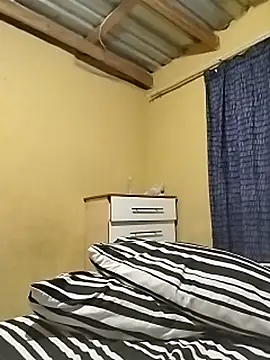Breezyvikky's Live XXX Chat