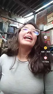 Pao_Ly Chat XXX in diretta