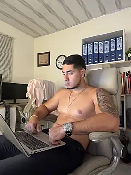 Czat XXX na żywo – Dimitri_Colleman
