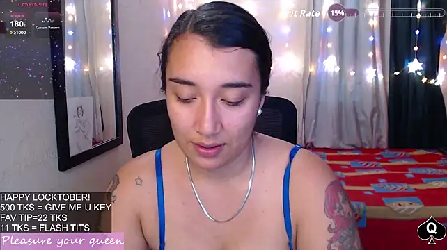 Robin_H00t_2's Live XXX Chat