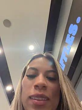 Mia_Rosee1のライブXXXチャット