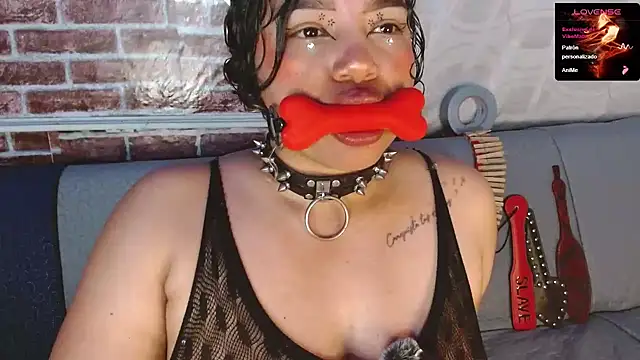 แชท XXX สดของ emma_bdsm_